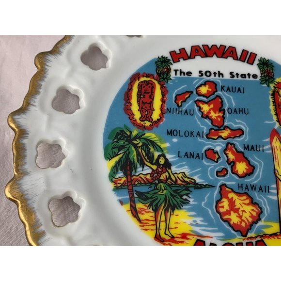 Hawaii Collectible Plate - Scalloped Reticulated - Picture 5 of 7